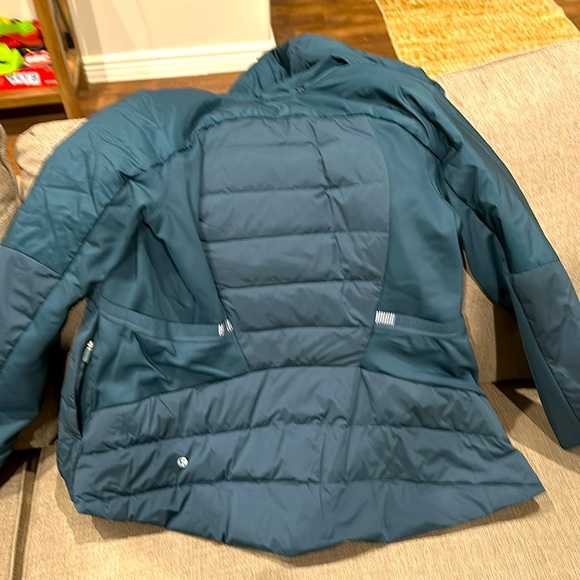 Lululemon Down for it All running jacket - Picture 3 of 5